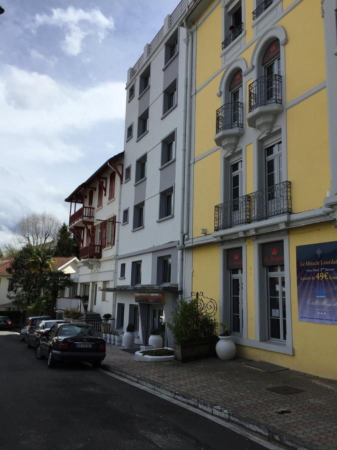 Le Petit Majestic Hotel Лурд Екстериор снимка